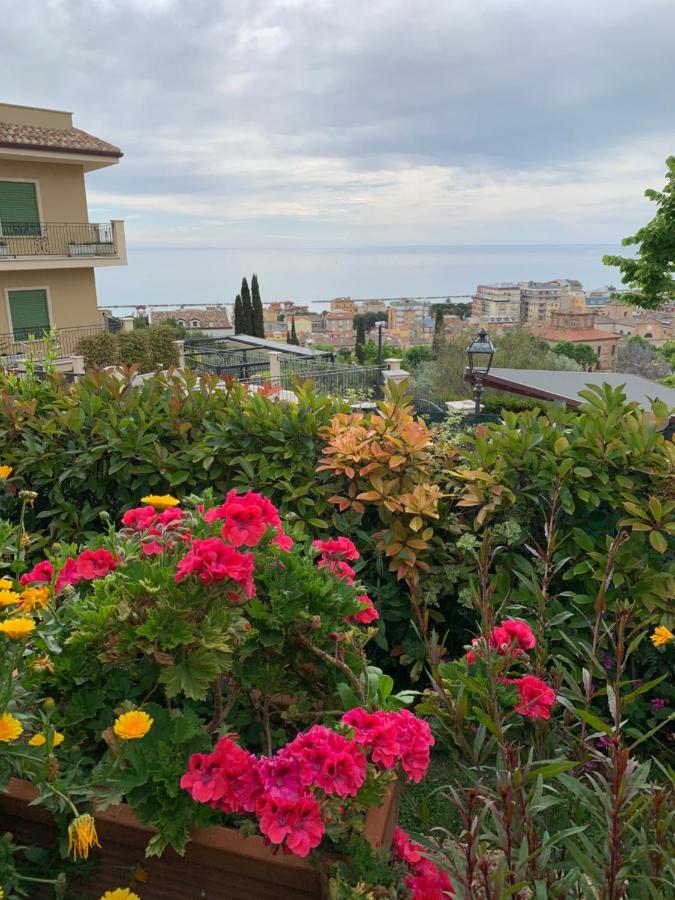 Casa Di Mary Apartment Grottammare Exterior foto